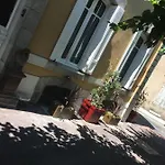 ゲストハウス La Villae