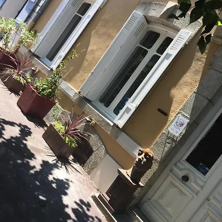 La Villaé Maison d'hôtes *